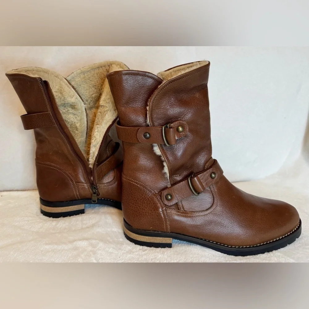NEW Fabianelli Woman's Cognac Brown Chelsea Leather Boots Size 9 - Picture 3 of 9